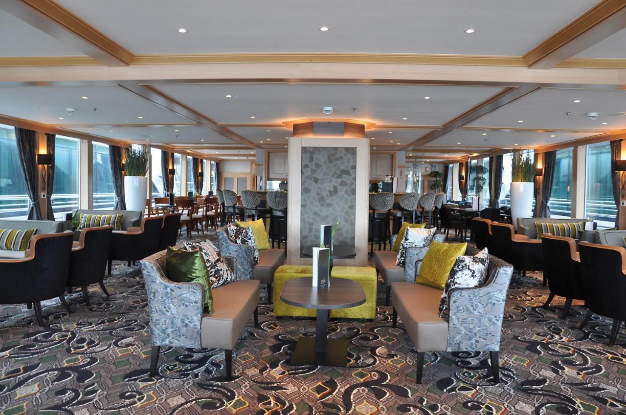 Select Ms Serenade 1 - Hotel