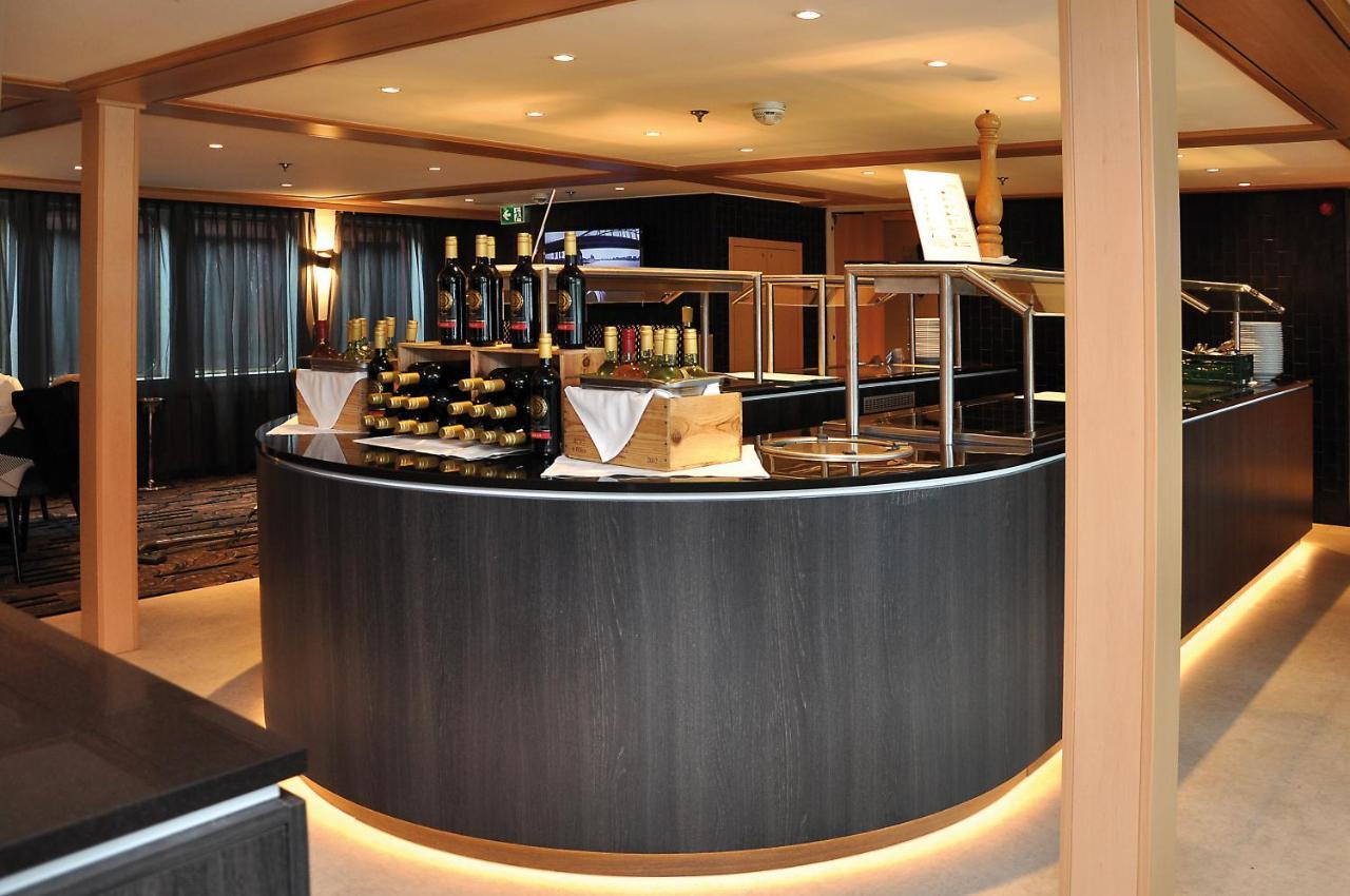 Select Ms Serenade 1 - Düsseldorf