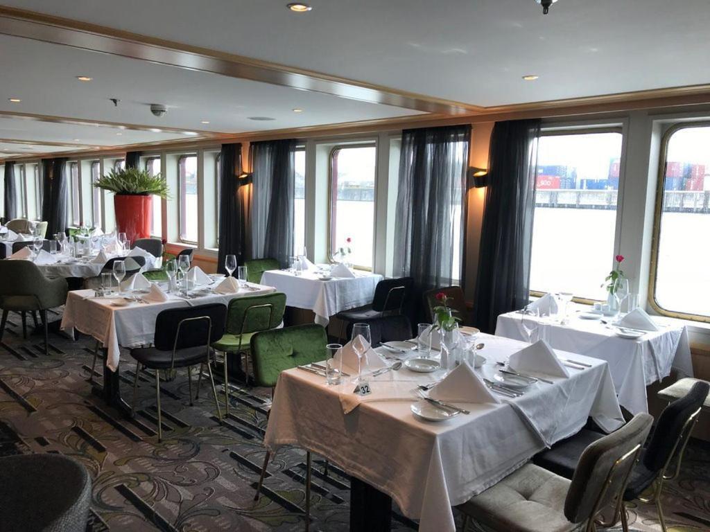 Select Ms Serenade 1 - Hotel Düsseldorf