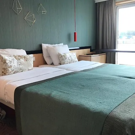 Select Ms Serenade 1 - Hotel