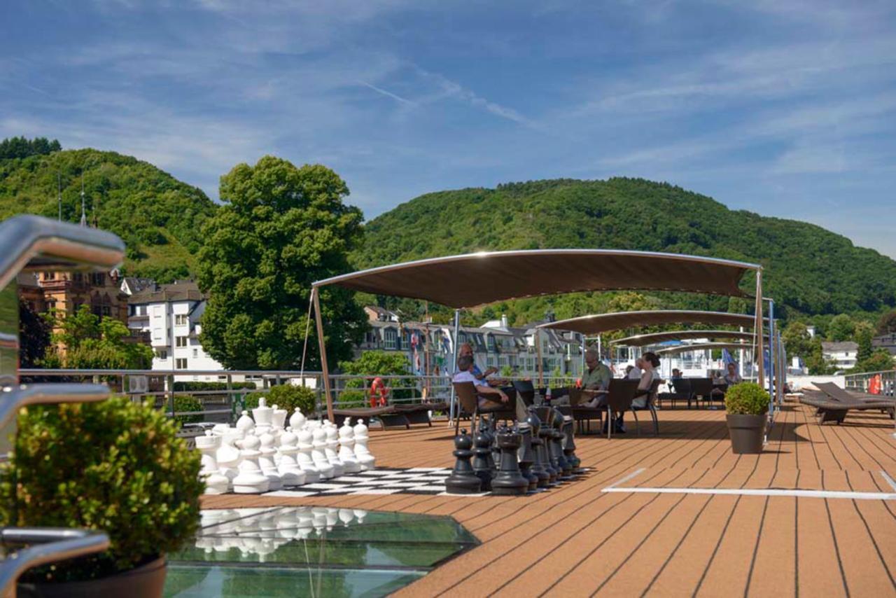 Select Ms Serenade 1 - Hotel