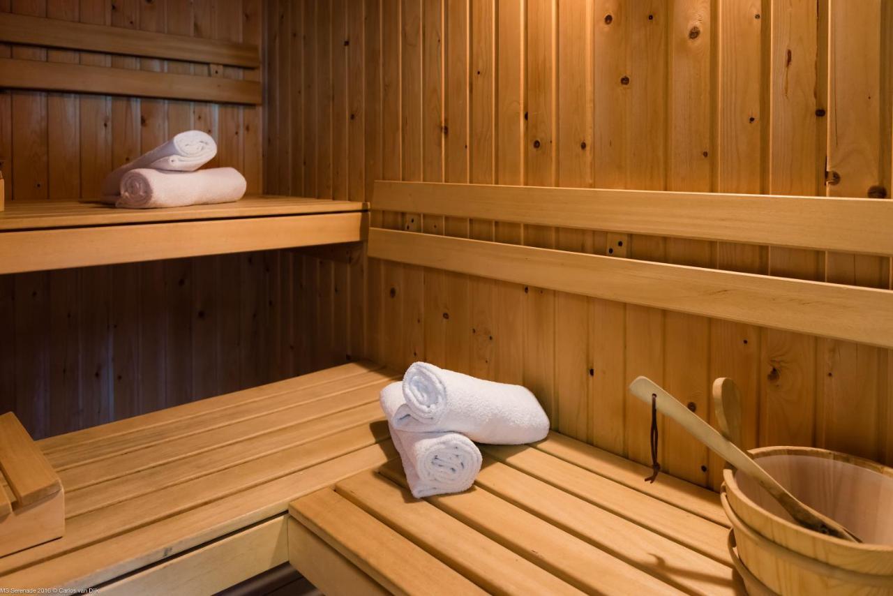 Select Ms Serenade 1 - Hotel Düsseldorf