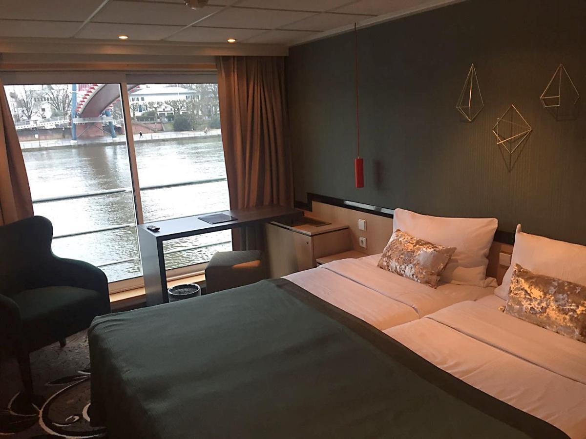 Hotel Select Ms Serenade 1 -